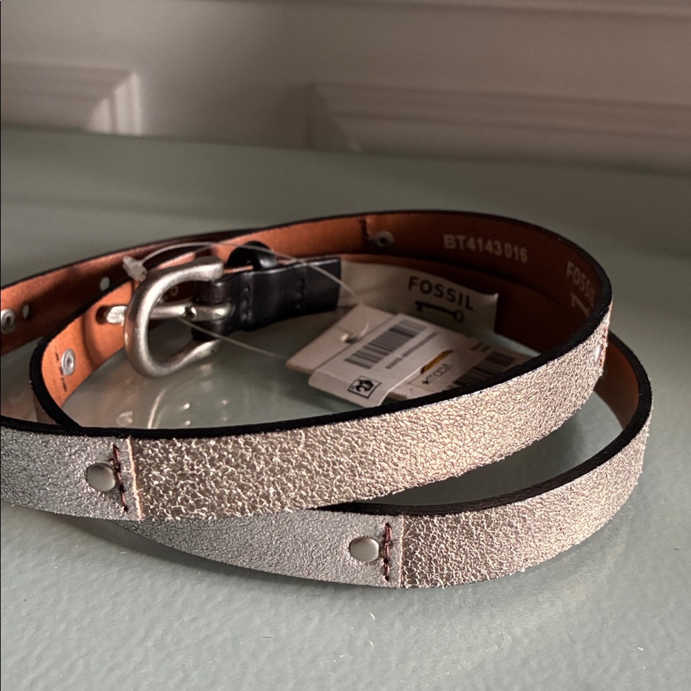 NWT $34 Fossil Leather Metallic & Black Multi Colorblock Skinny Belt - Picture 6 of 8